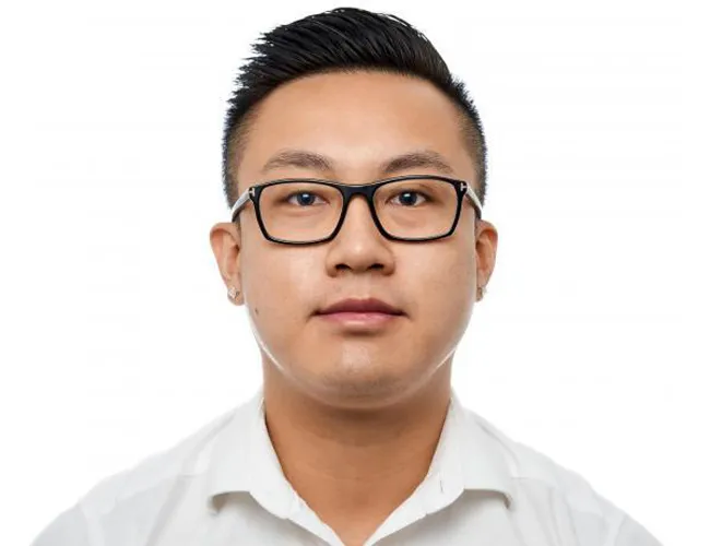 Jayson Le